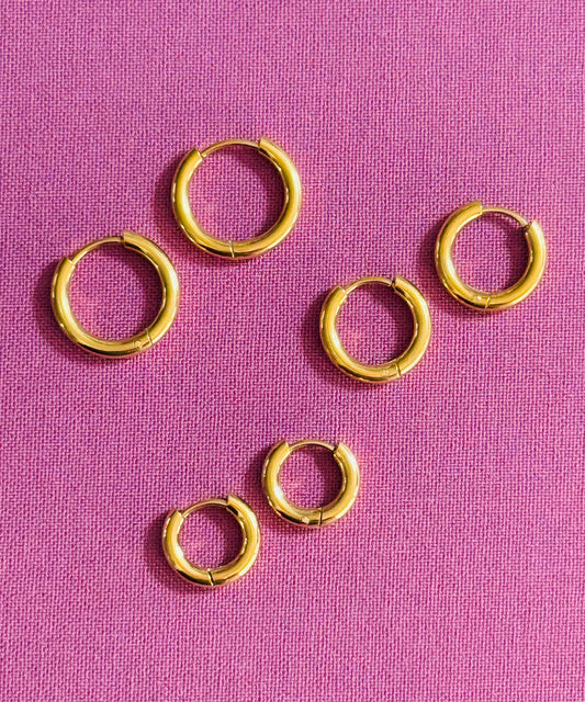 Basic golden infinity hoops